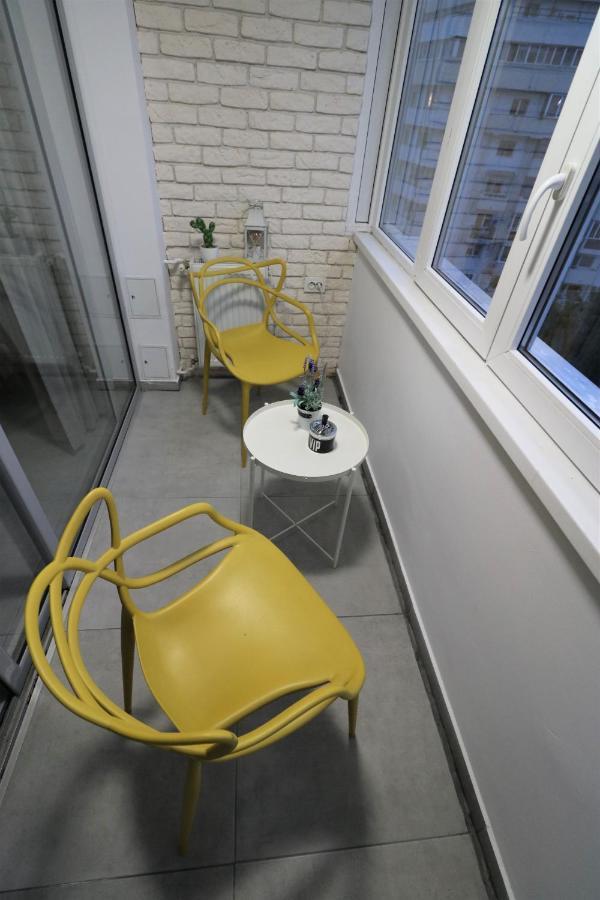 Serenity Heights Apartment: A Panoramic Haven Near Old Town - Free Minibar Bucareste Exterior foto